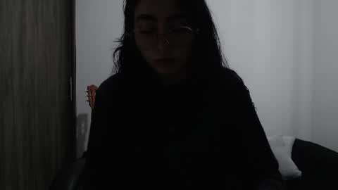   online show from June 10, 8:18 pm