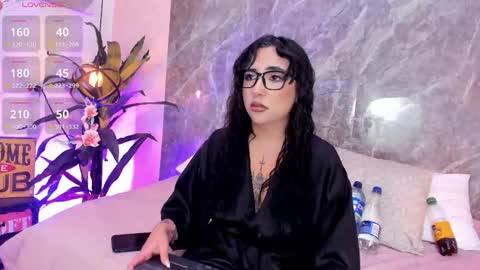 Megan online show from May 14, 9:53 pm