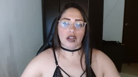 Snapshot of natashasmithe chatting on October 8, 1:54 am Natasha Smithe online show from October 8, 1:54 am