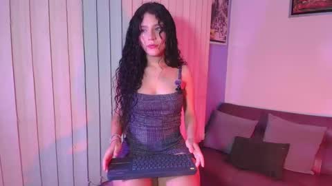 nathaly_evans18 online show from March 17, 5:44 am