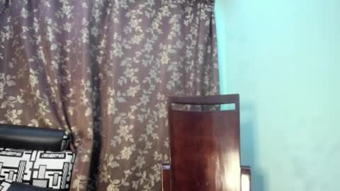 Nathaly online show from December 18, 11:37 am