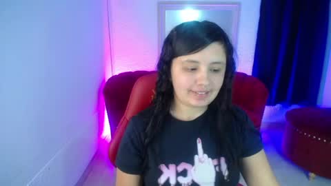 nathaly low online show from June 17, 1:01 pm