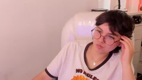 nathalyy_ds online show from June 28, 7:20 pm