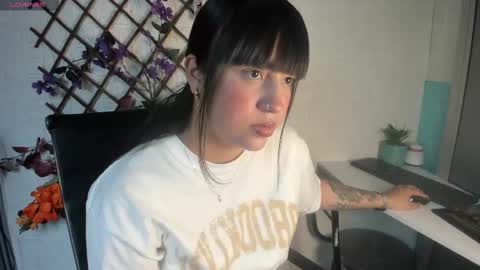Natalia Torres online show from October 20, 2:20 pm