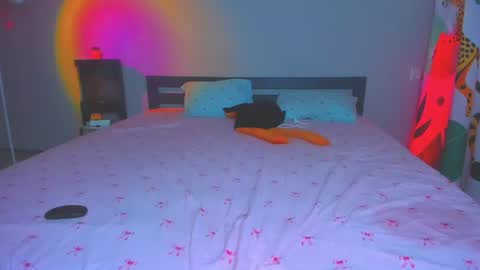 Tisha online show from June 21, 1:37 pm