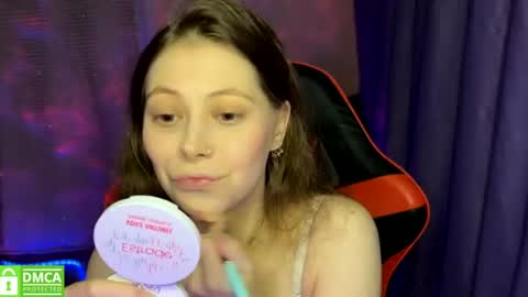 natural_babe666 online show from July 7, 7:16 pm