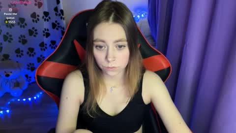 Snapshot of natural_babe666 chatting on February 12, 9:20 am natural_babe666 online show from February 12, 9:20 am