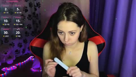 Snapshot of natural_babe666 chatting on December 15, 9:56 am natural_babe666 online show from December 15, 9:56 am