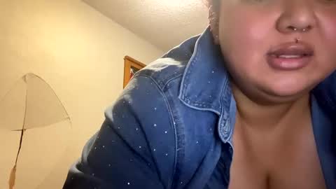 Natural Curvyyy101 online show from February 18, 2:54 am