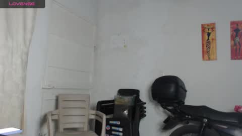 Stella Mcqueen online show from December 28, 12:04 am