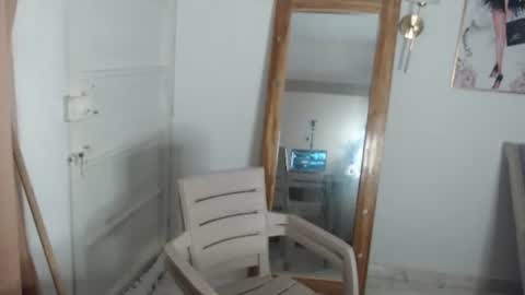 Stella Mcqueen online show from June 21, 9:46 am