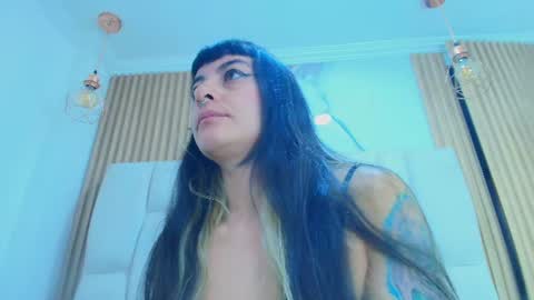 Kitten online show from August 3, 11:27 am