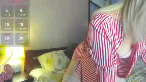 Snapshot of naughty_milena chatting on February 13, 8:24 pm Milena online show from February 13, 8:24 pm