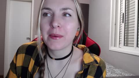 Snapshot of naughty_popa chatting on January 4, 2:35 am Ann online show from January 4, 2:35 am