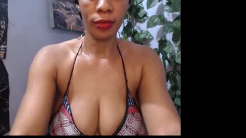 Snapshot of naughty_xxbunny chatting on February 11, 6:44 pm beauty online show from February 11, 6:44 pm