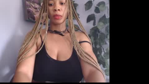 Snapshot of naughty_xxbunny chatting on February 9, 8:54 am beauty online show from February 9, 8:54 am