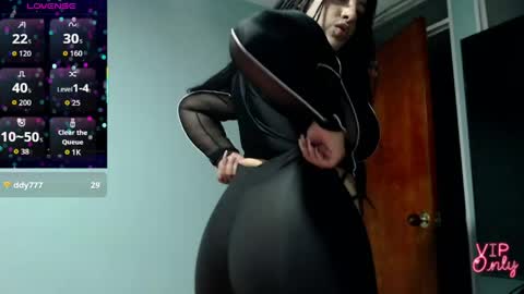 Mariana online show from May 7, 2:32 pm
