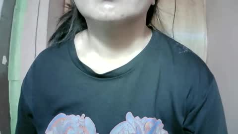 naughtymom_33 online show from November 28, 2:14 am