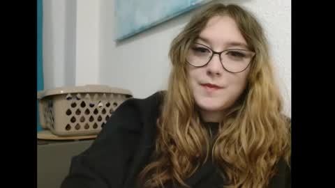 Ella - Naughty Rapunzel online show from March 21, 10:59 pm