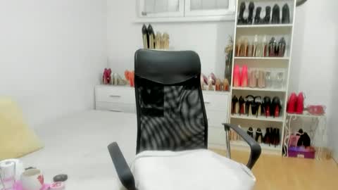 naughtysabine1 online show from October 18, 9:23 am