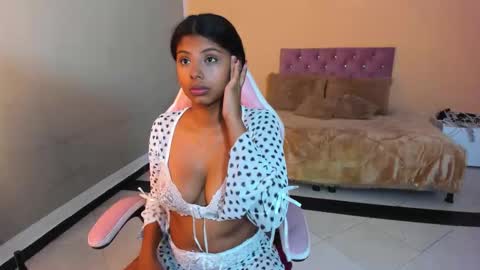 naugthy_brunette_ online show from February 15, 2:47 am