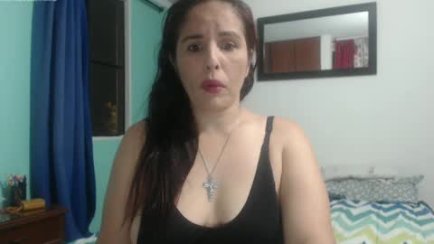 keyra online show from January 5, 1:35 am