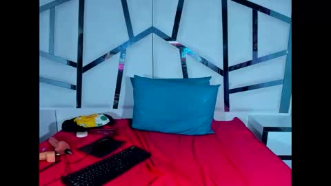 nayara_hinny online show from November 8, 7:13 am