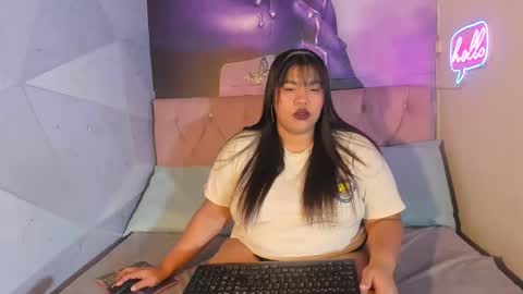 nayara_hinny online show from November 6, 3:23 am