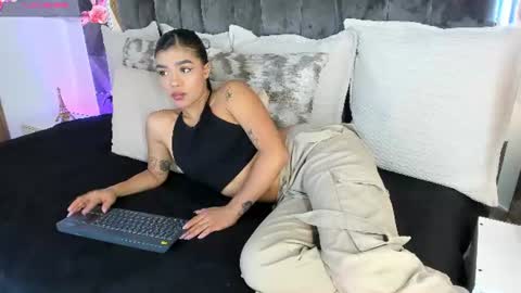    online show from June 30, 11:31 am
