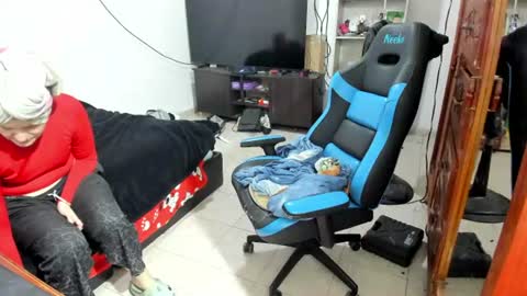 Geek Nicole    im Neeko UwU online show from June 13, 12:02 pm
