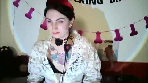 nefertiti_queen online show from February 18, 10:42 pm