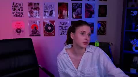 Meow online show from July 8, 9:22 am