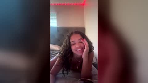 nellybaby0134 online show from July 12, 12:44 am