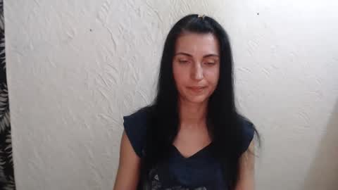 Nensy online show from May 6, 3:38 pm