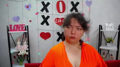 Snapshot of neonilalisova chatting on September 14, 5:38 am NeonilaLisova online show from September 14, 5:38 am
