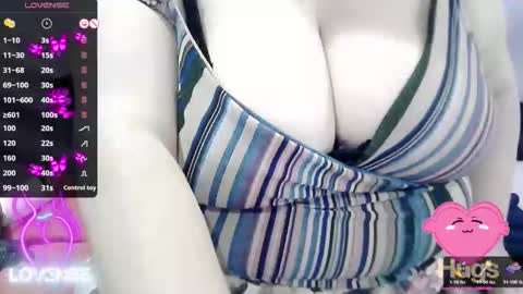 neslihan online show from March 14, 6:42 pm