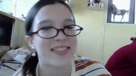 nessa2007 online show from May 16, 1:43 pm