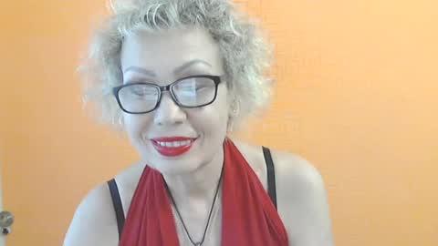 NessyJenixs online show from June 19, 1:58 pm