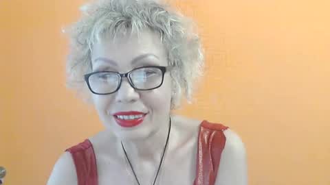 NessyJenixs online show from June 11, 1:41 pm