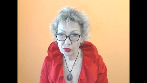 NessyJenixs online show from May 5, 7:44 am