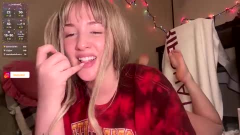 Lauren online show from February 11, 11:55 am