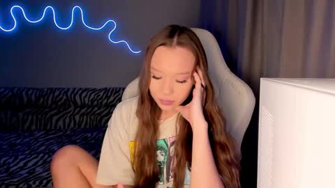 Mina online show from November 12, 1:09 pm