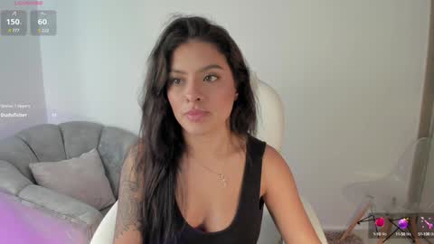 Snapshot of niaevans_x chatting on January 18, 7:04 pm Nia online show from January 18, 7:04 pm