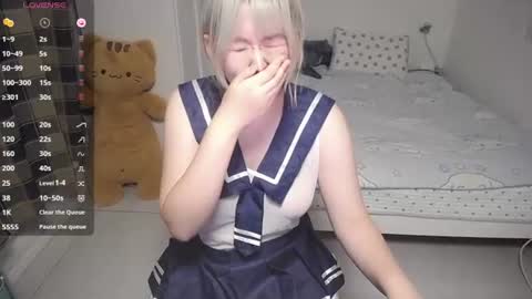 Belle online show from June 26, 3:13 pm