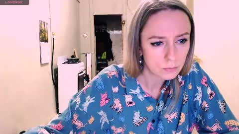 Kathrine online show from June 28, 8:04 pm