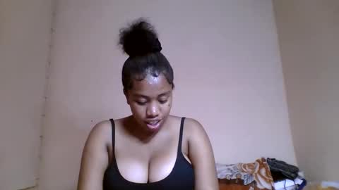 nicelly01 online show from May 14, 6:36 pm
