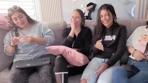 nicky_as online show from December 15, 2:11 pm