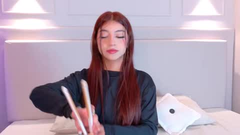 Snapshot of nicky_belmonth chatting on March 11, 11:44 am nicky_belmonth online show from March 11, 11:44 am