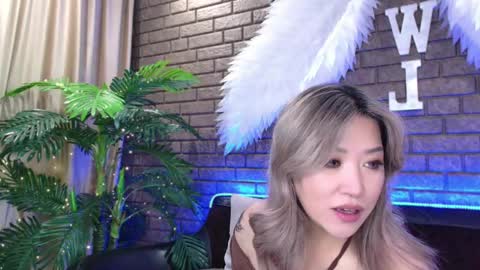 Snapshot of nicky_owl chatting on March 1, 9:07 am Nicky online show from March 1, 9:07 am