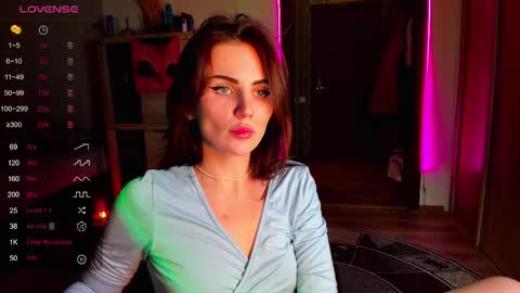 Nicky Weekends online show from February 26, 4:27 pm